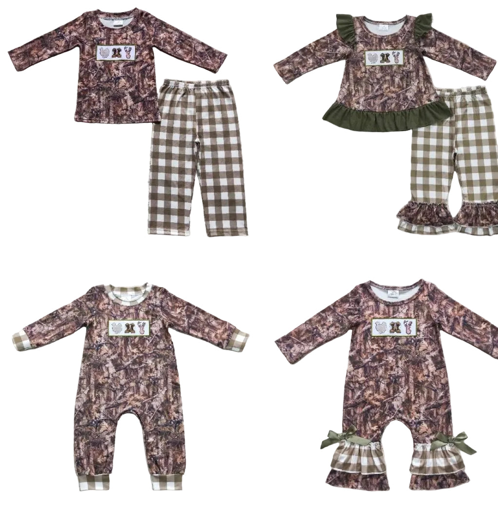 Embroidered camo outfit